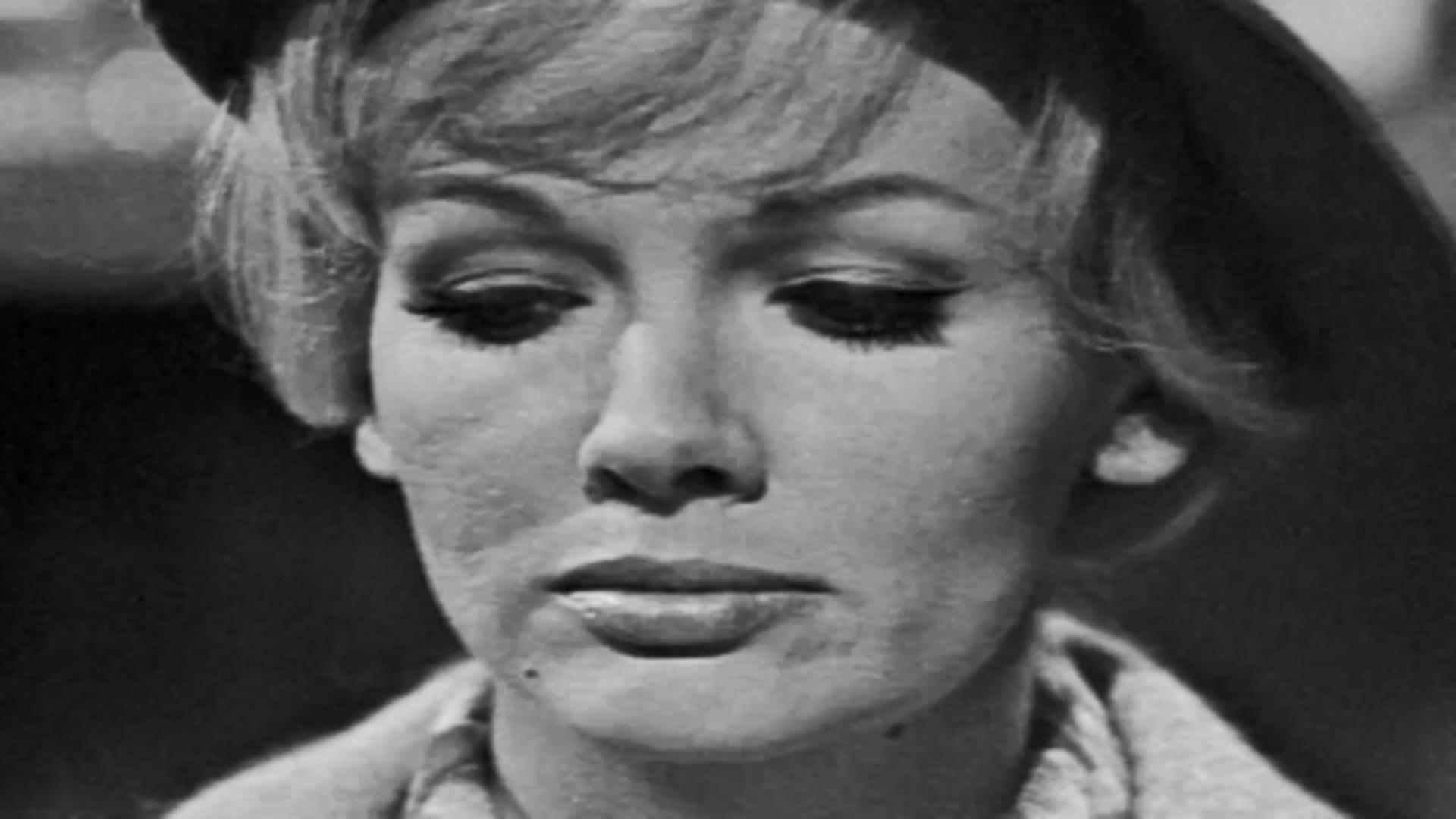 Still from DS-124