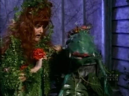 Still from Cleopatra, Green of the Nile