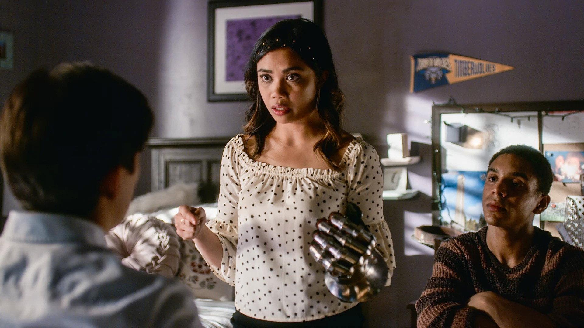 Still from Undeclared (1)