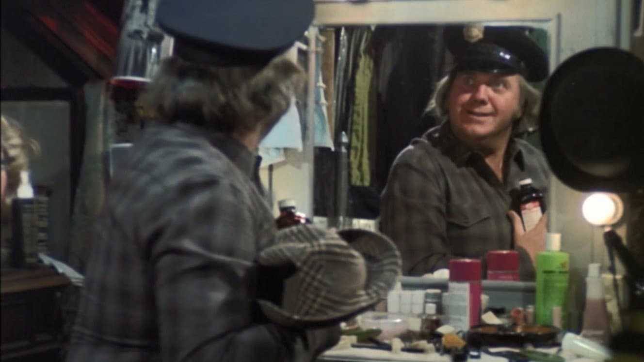 Still from Murder on Stage 17