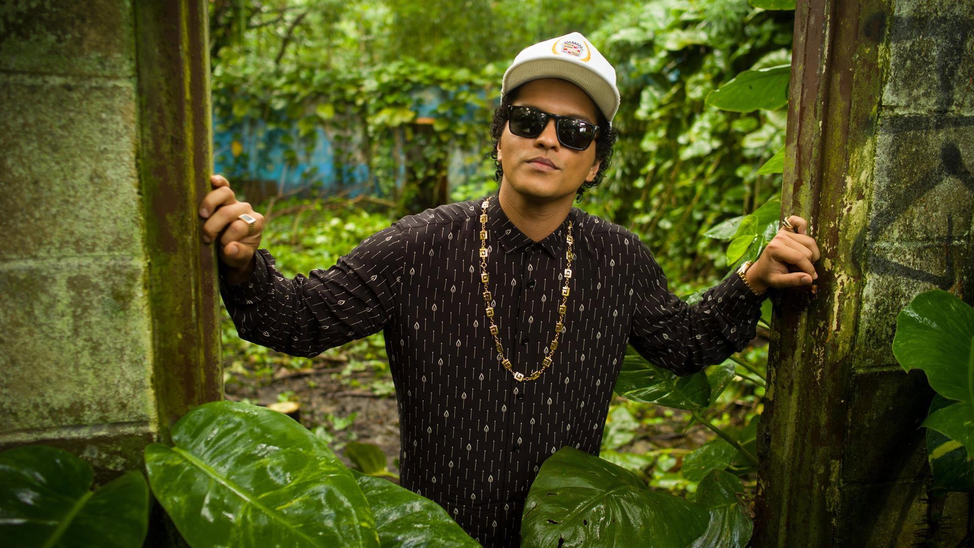 Still from Turkey, The Match of their Lives, Bruno Mars