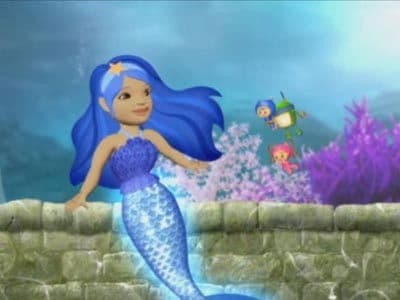 Still from The Legend of the Blue Mermaid