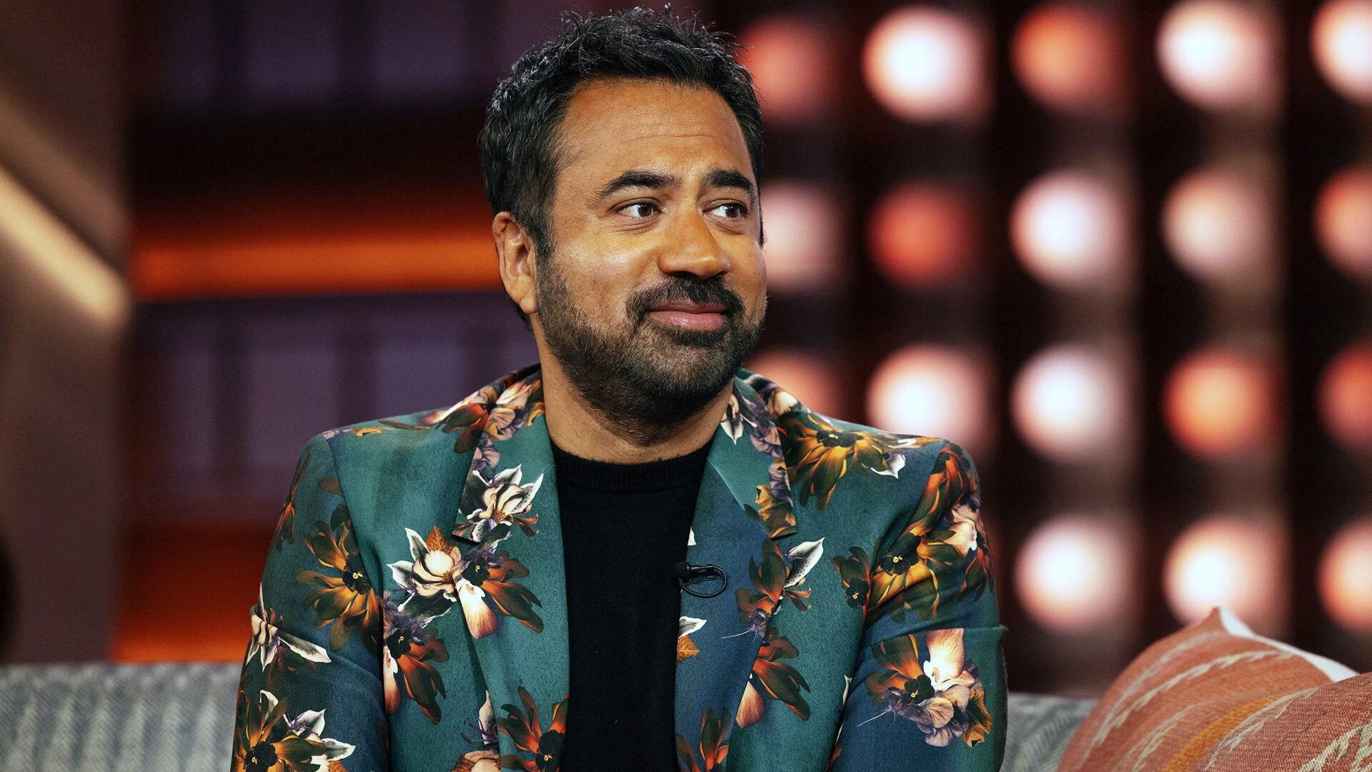 Still from Kal Penn, Mckenna Grace