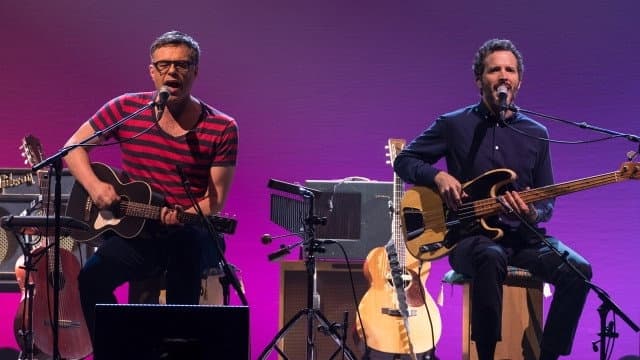 Still from Flight of the Conchords: Live in London