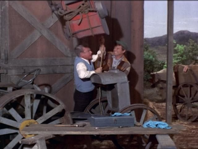 Still from Oliver and the Cornstalk