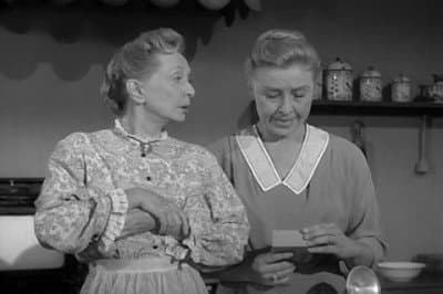 Still from Conversation Over a Corpse