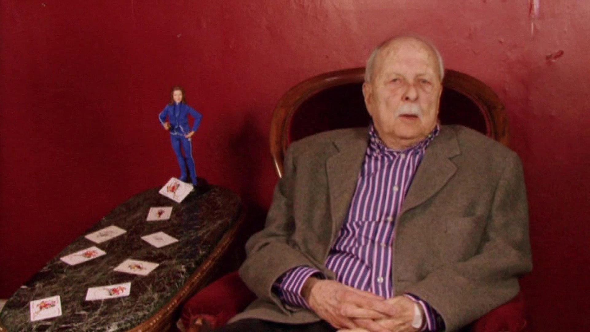 Still from Introduction by Brian Clemens (7) The Joker (s05e15)