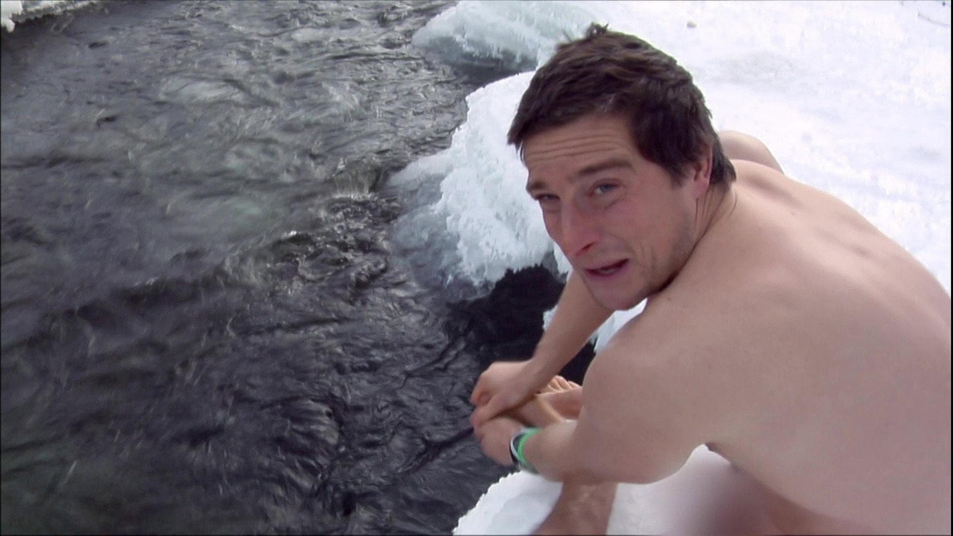Still from Land of Ice (2)