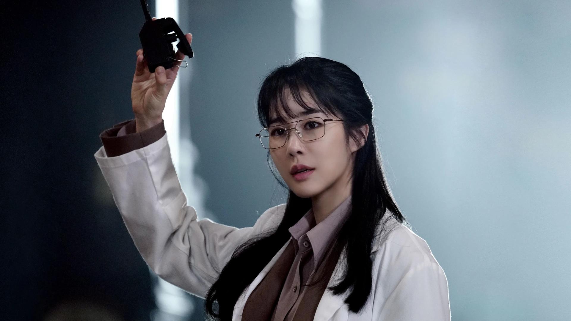 Still from Episode 9