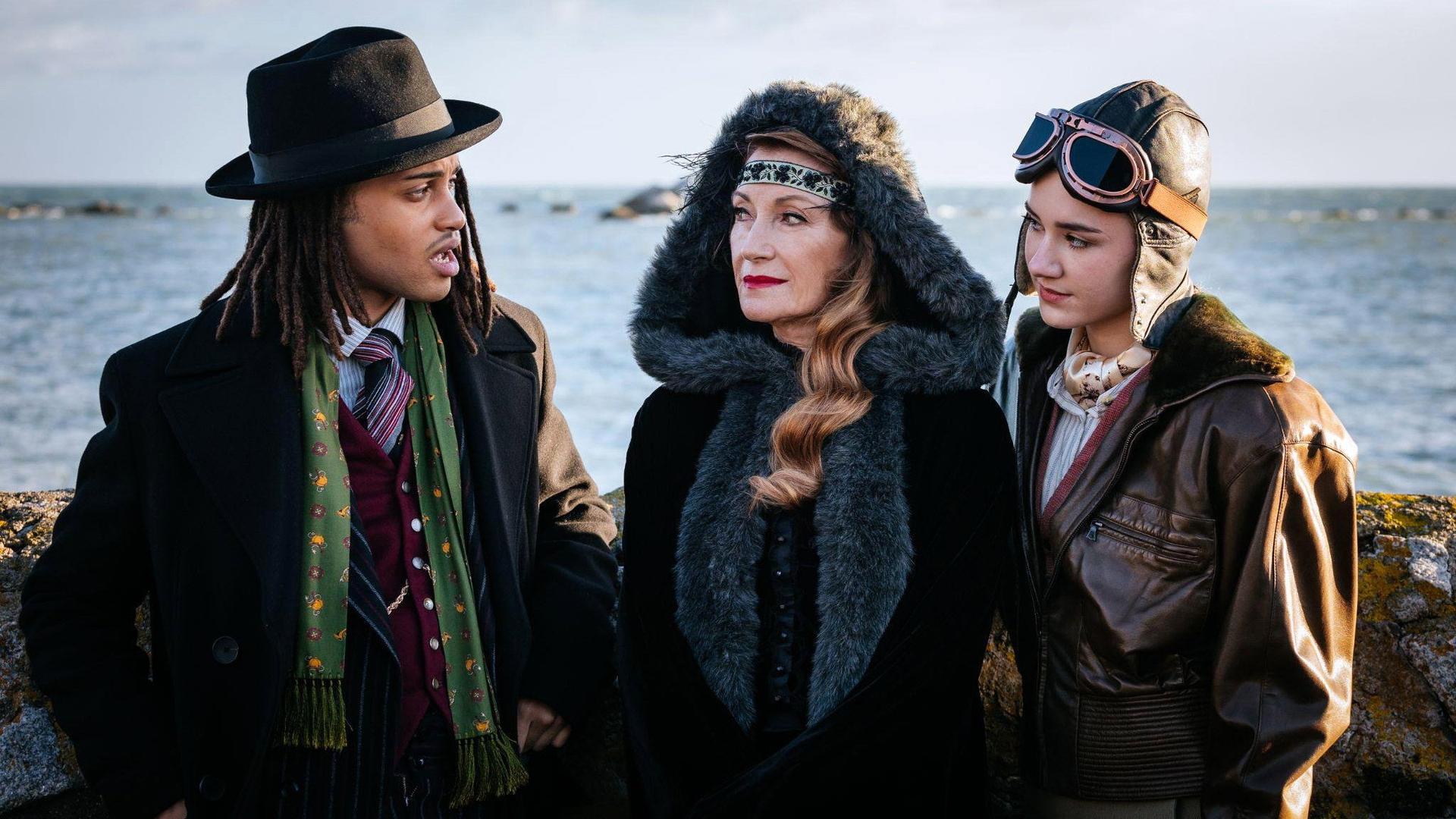 Still from Professor Wild in the Library with the Revolver