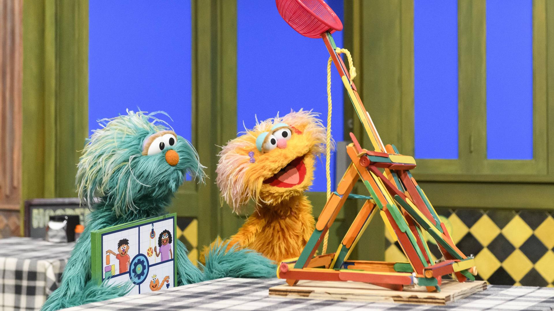 Still from Lunchtime Engineers