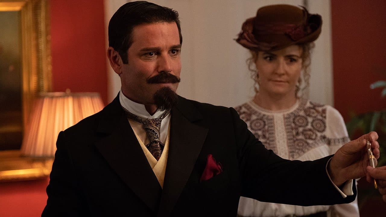 Still from The Spy Who Loved Murdoch