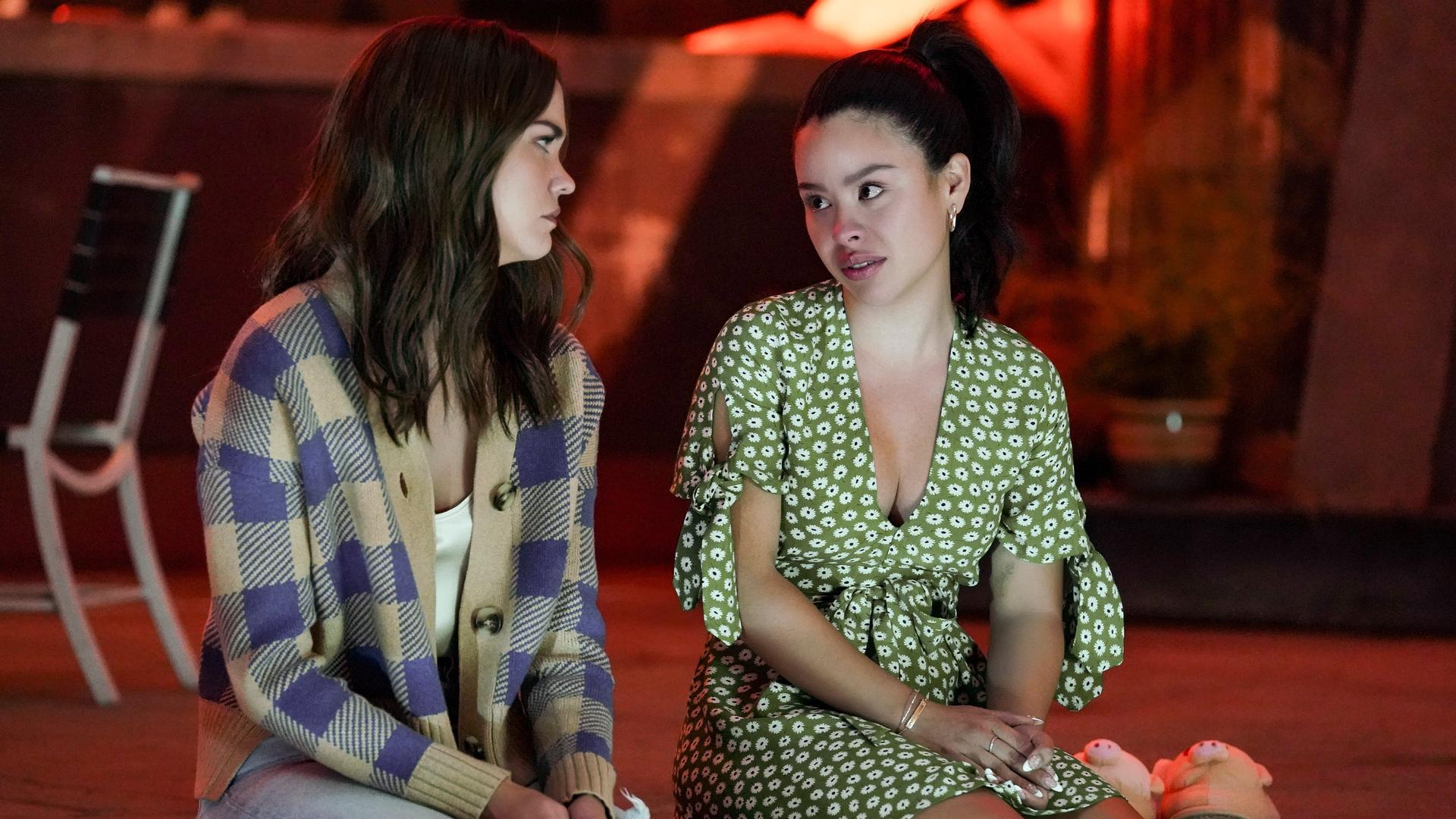 Still from Kiss Me and Smile for Me