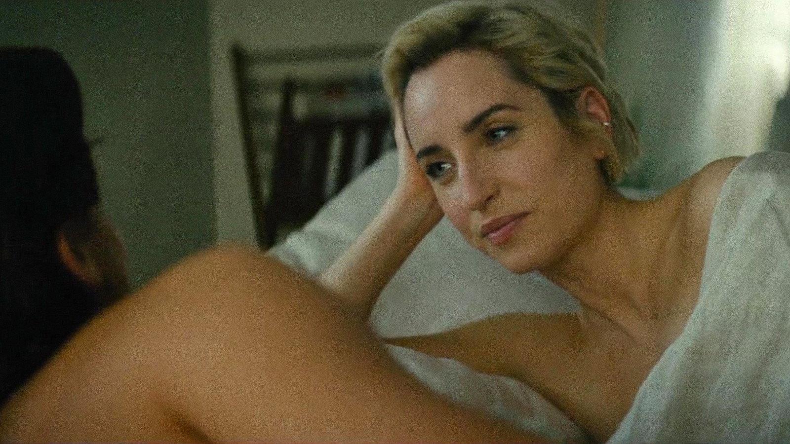 Still from The Girlfriend