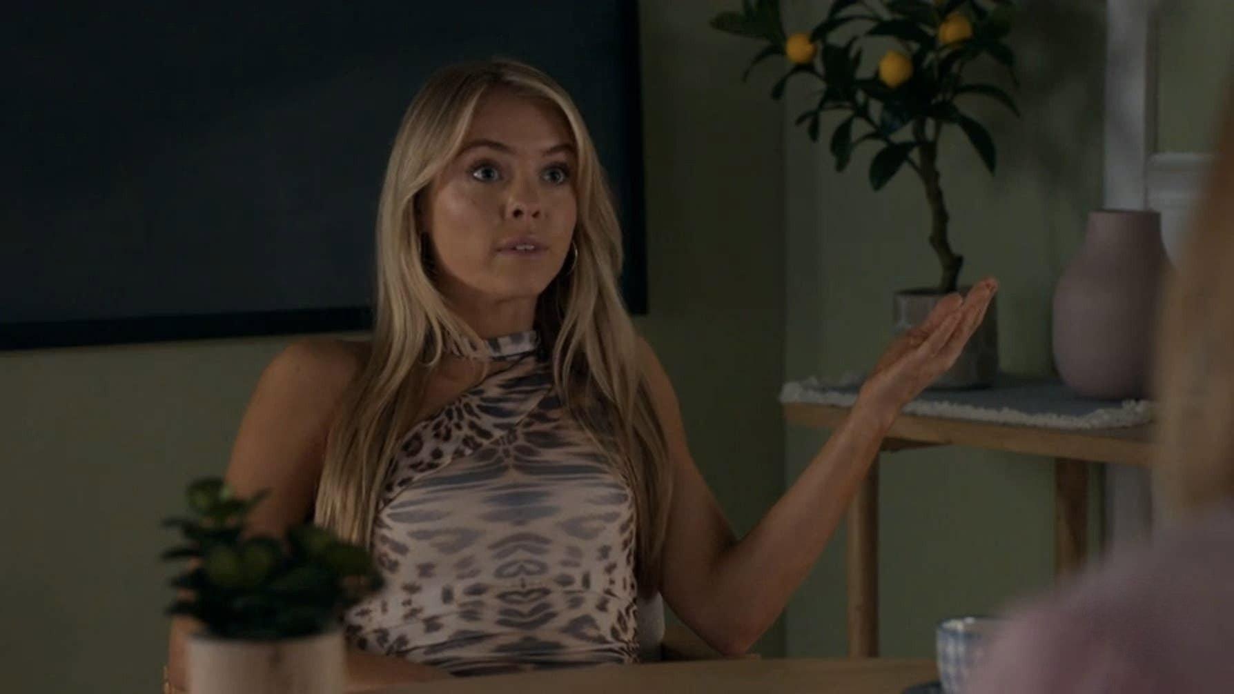 Still from Episode 8590