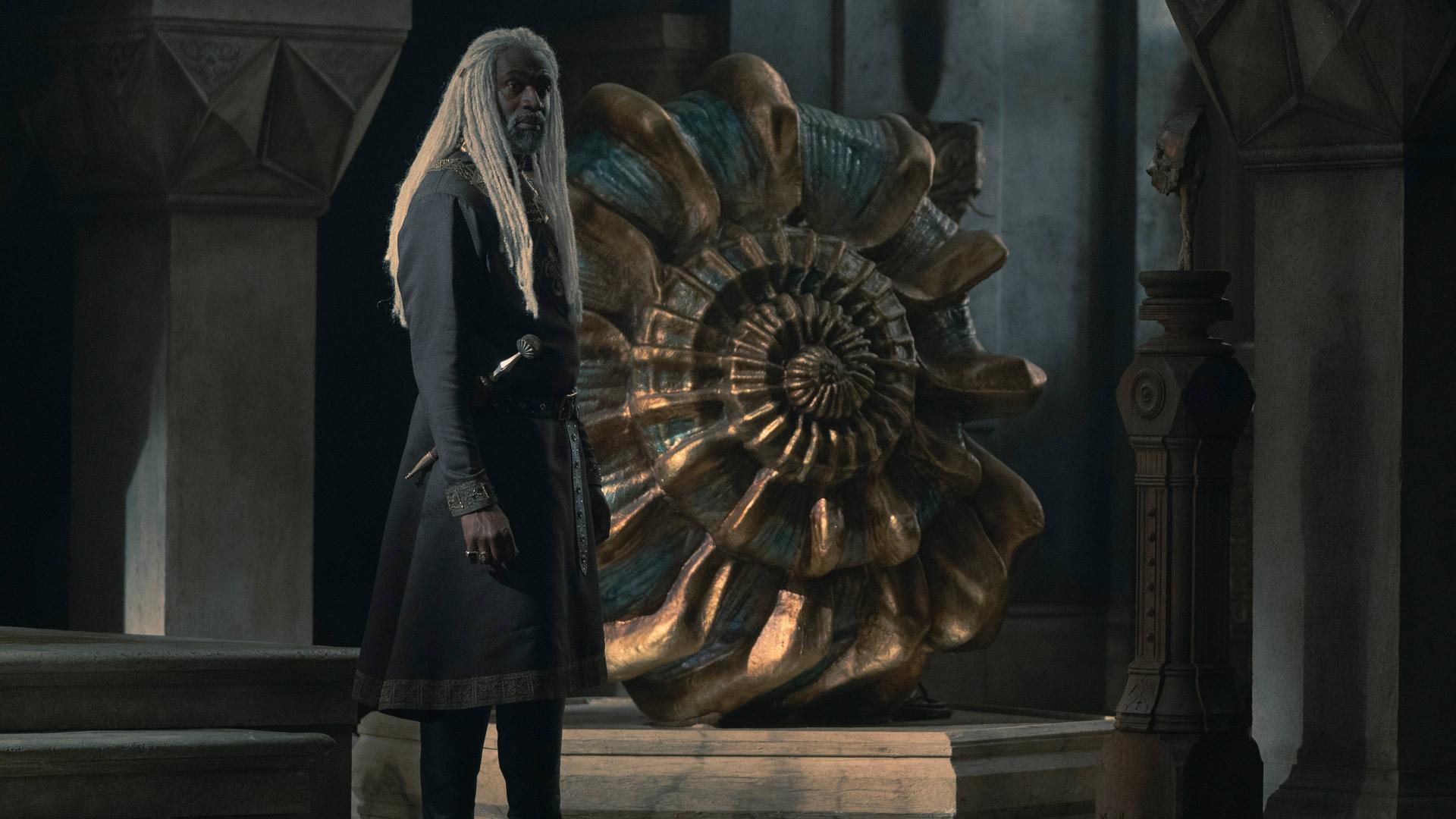 Still from The House That Dragons Built S1 E5