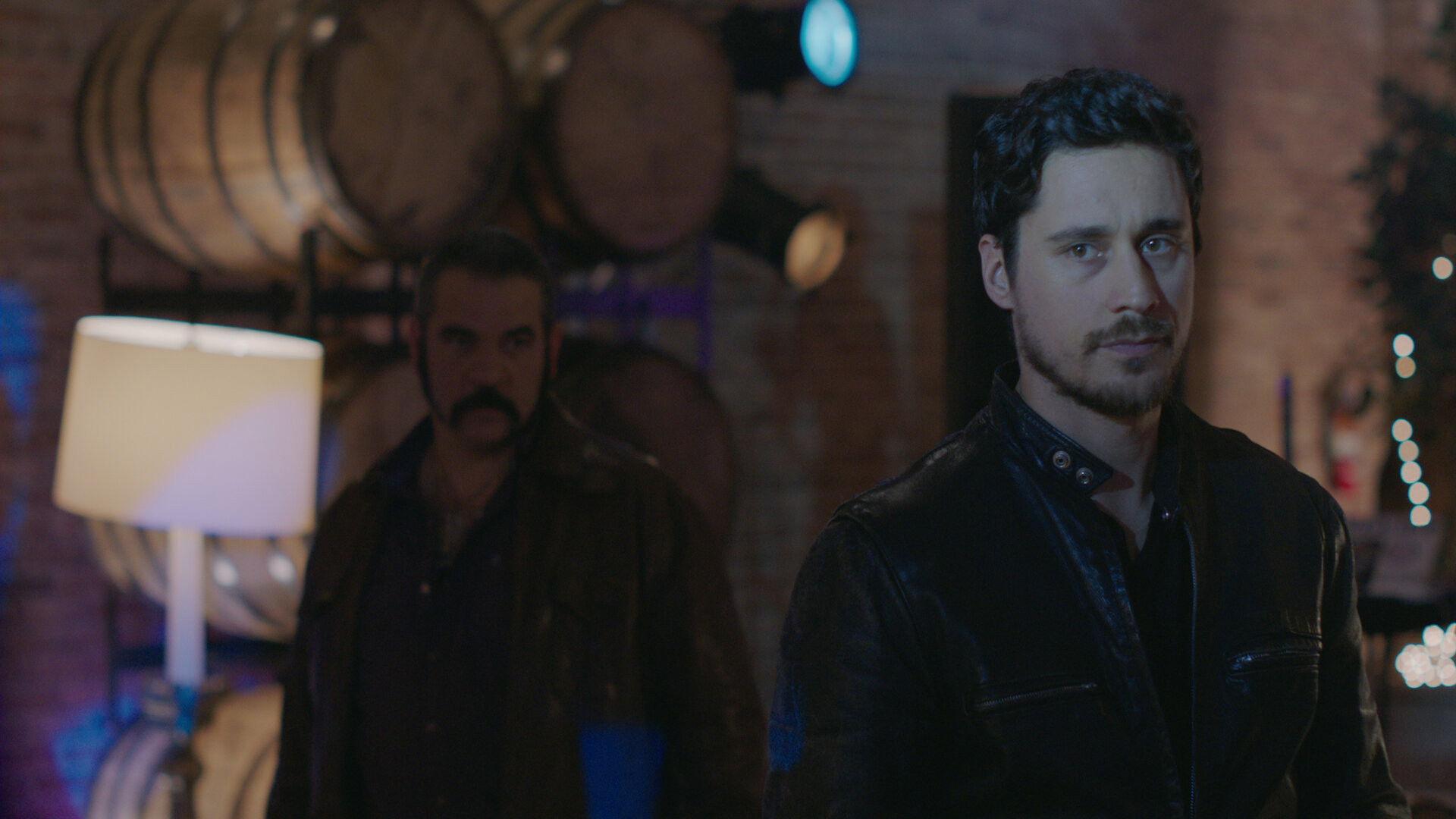 Still from Reina De Espadas