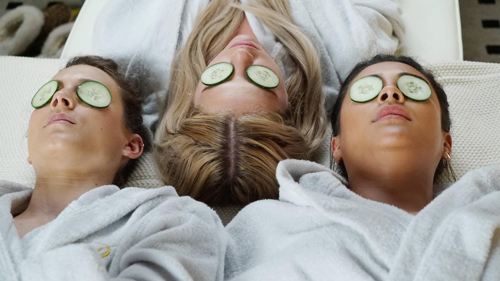 Still from The Gloves Are On