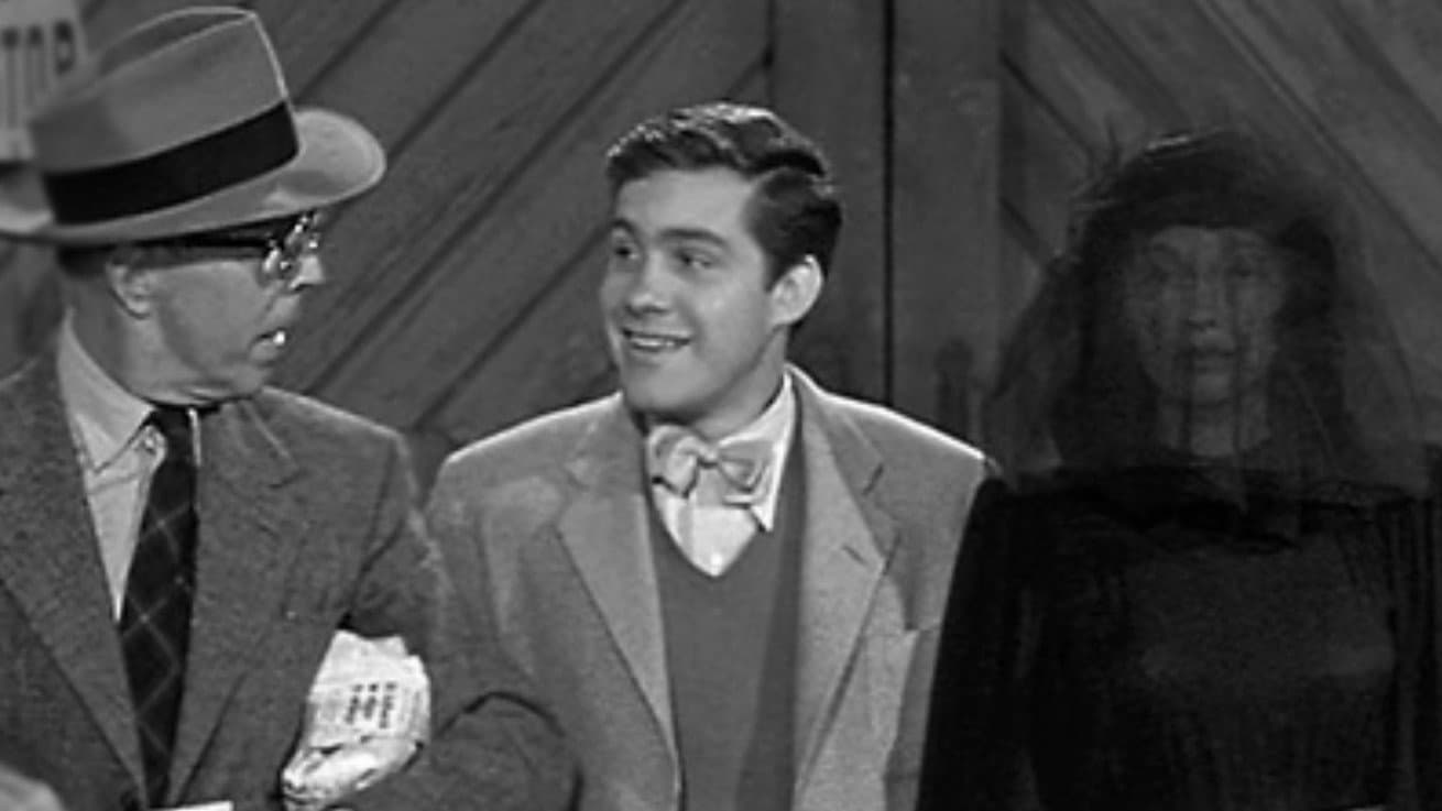 Still from Lady in Black