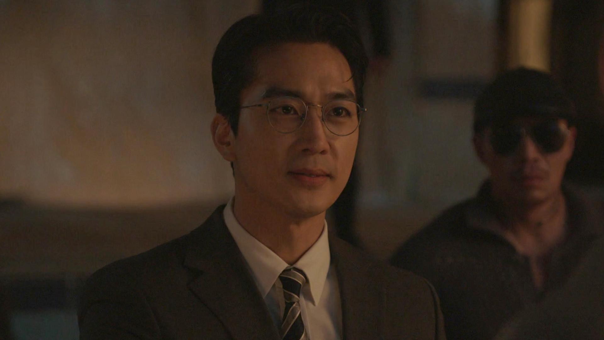 Still from Director Baek of Art Gallery