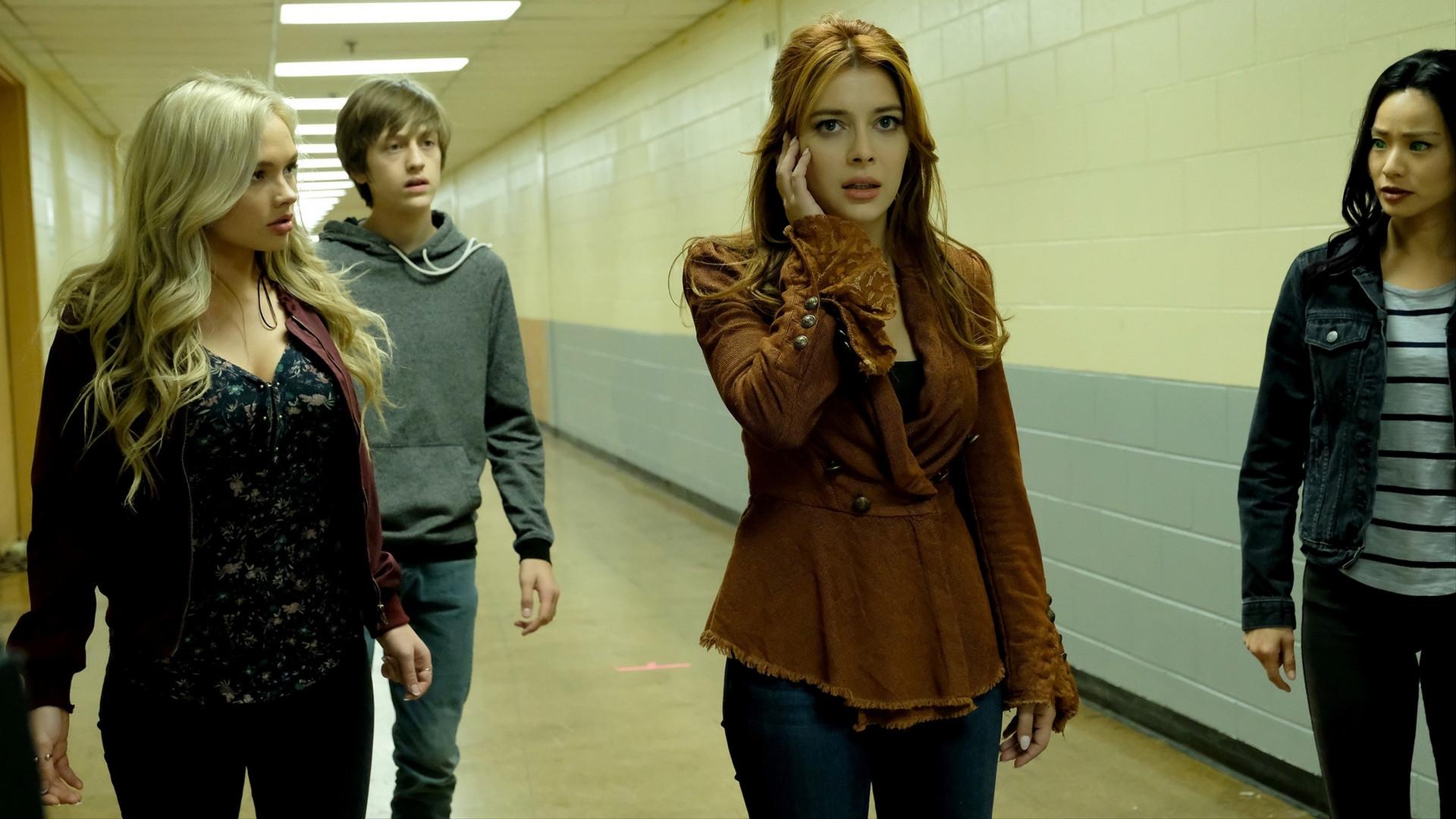 Still from outfoX