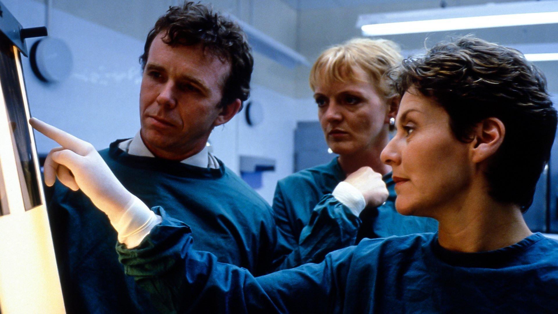 Still from Cease Upon the Midnight (1)