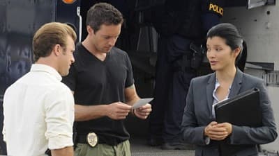 Still from Ho‘apono (Accept)