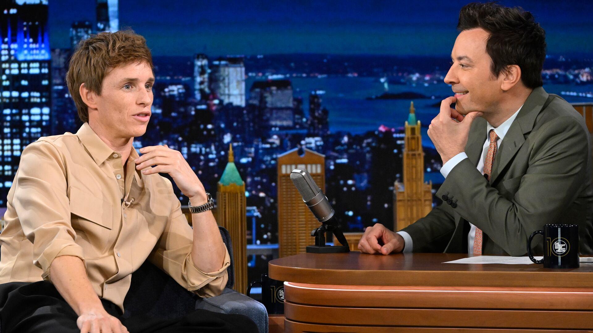 Still from Eddie Redmayne, Michael McDonald and Paul Reiser, Tems