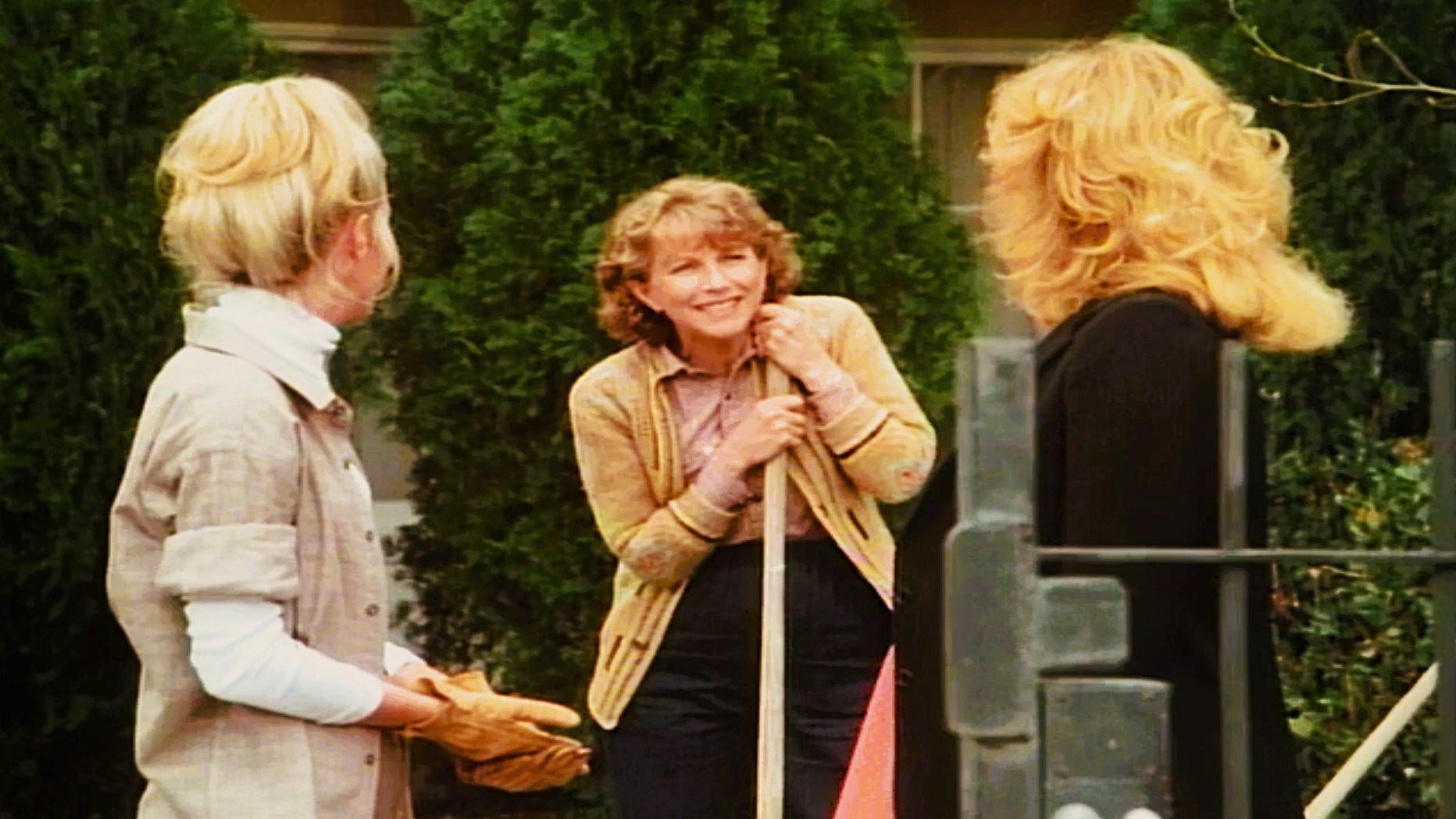 Still from Expose