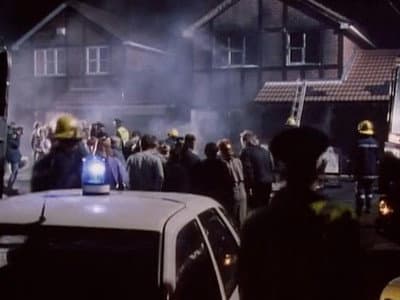 Still from Safe as Houses