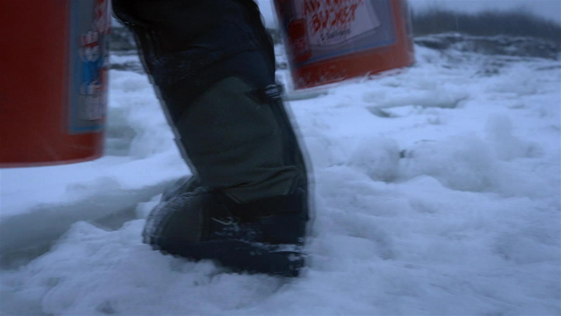 Still from Going in Circles
