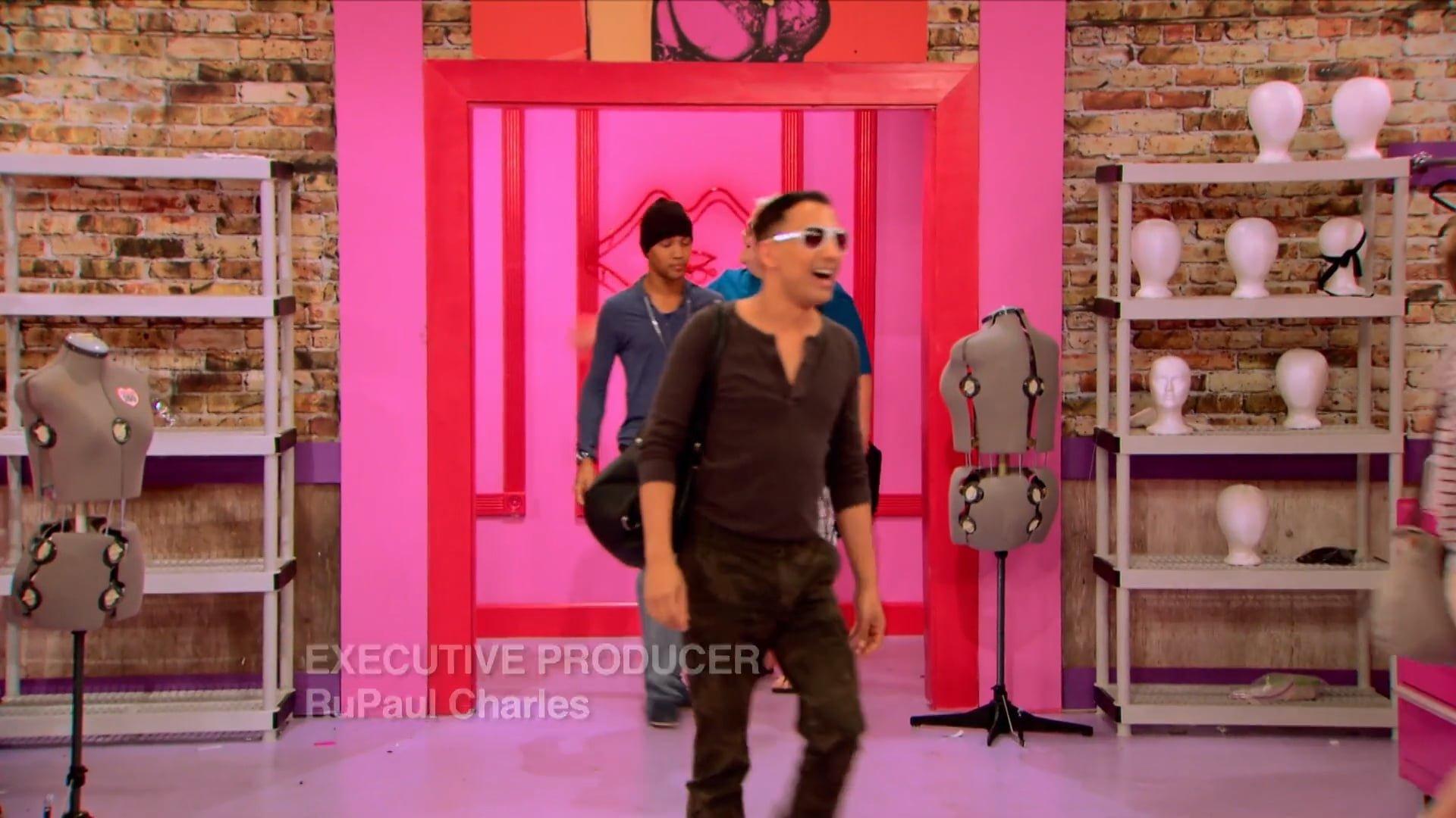 Still from Queens of Talk