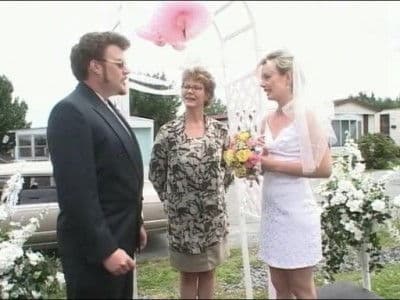 Still from Who the Hell Invited These Idiots to My Wedding?