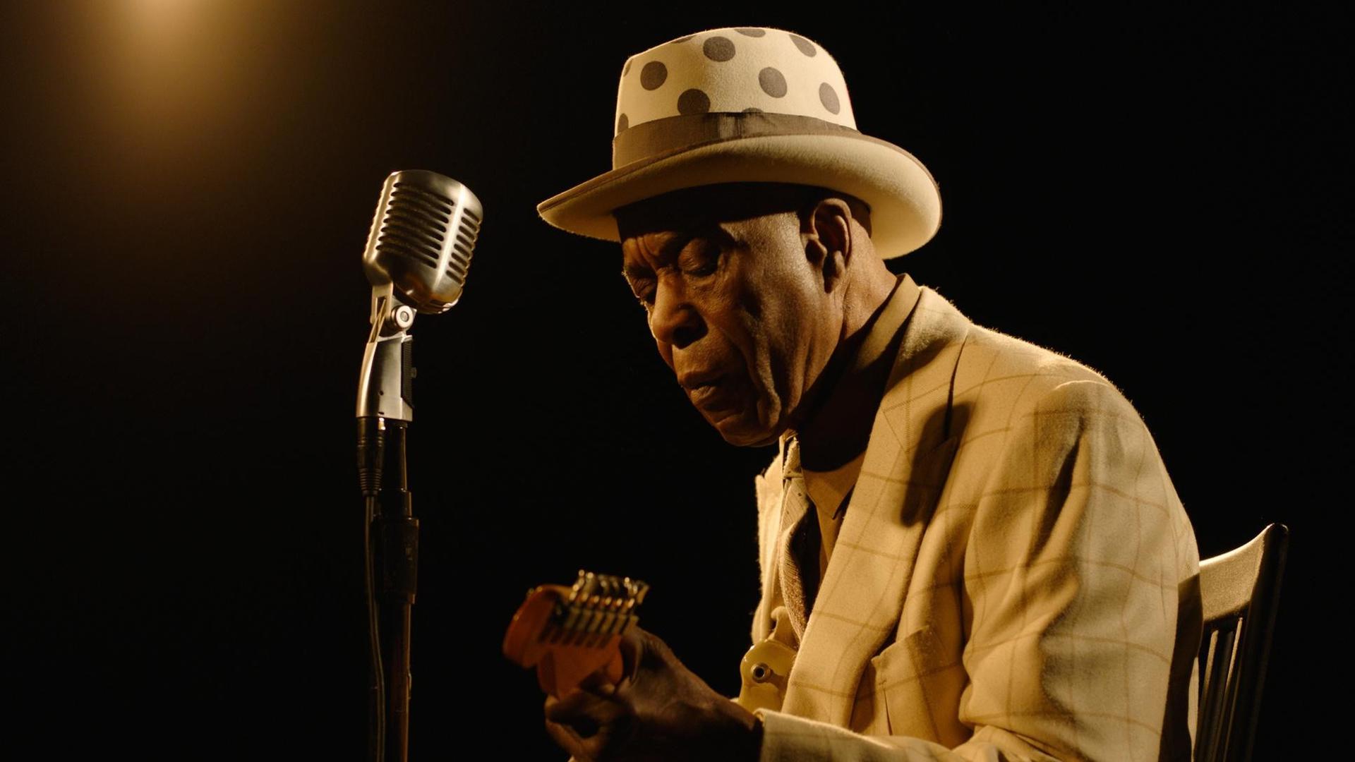 Still from Buddy Guy: The Blues Chase the Blues Away
