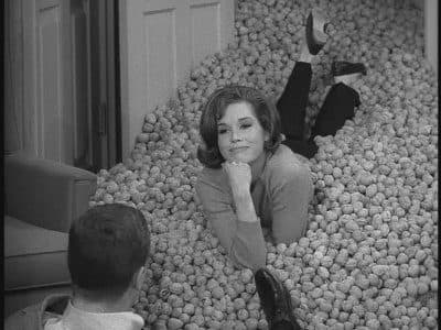 Still from It May Look Like a Walnut!