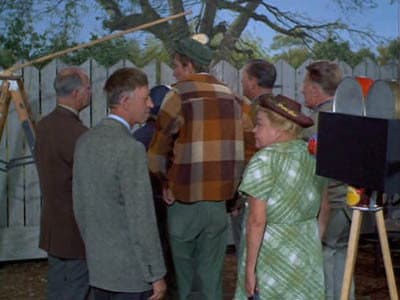Still from You Ought to Be in Pictures