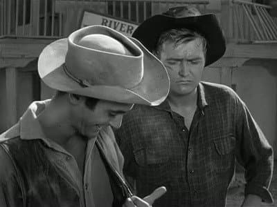 Still from The Looters