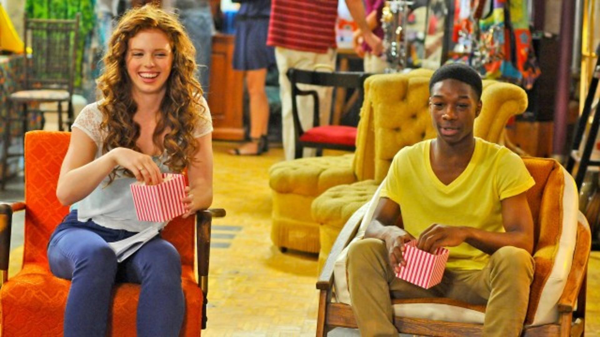 Still from Sing