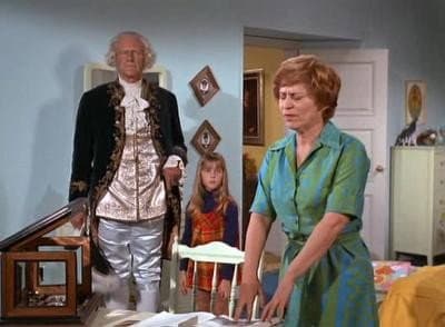 Still from George Washington Zapped Here (1)