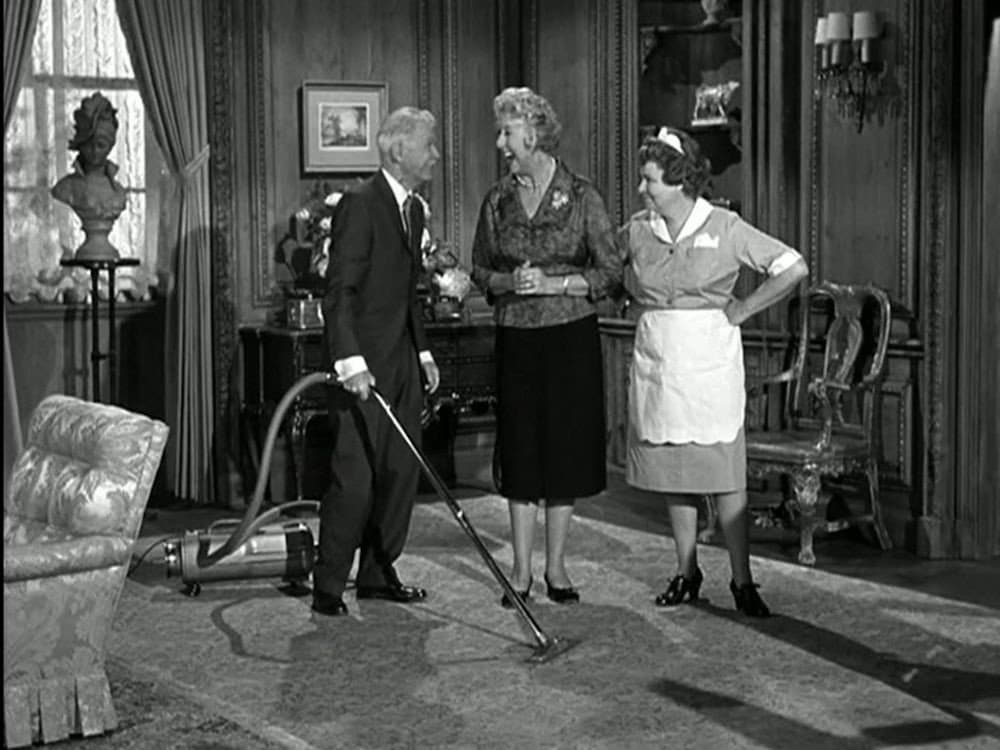 Still from Hazel Quits