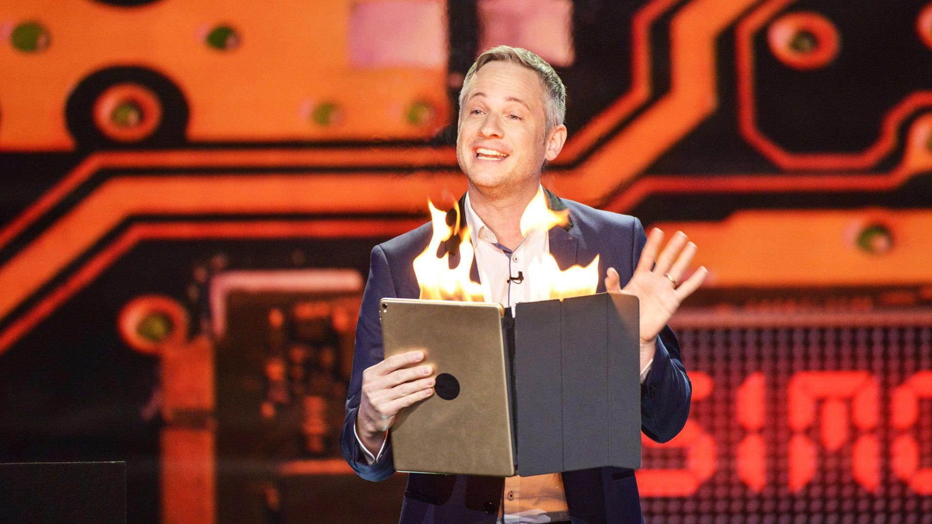 Still from Penn & Teller Keep You in Suspense