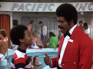 Still from The Kissing Bandit/Mike and Ike/The Witness