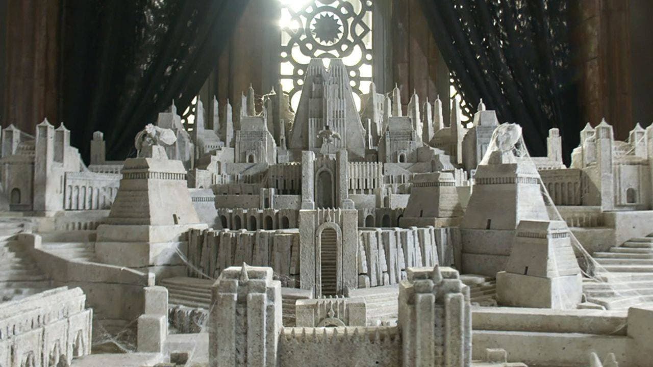 Still from The House That Dragons Built S1 E8