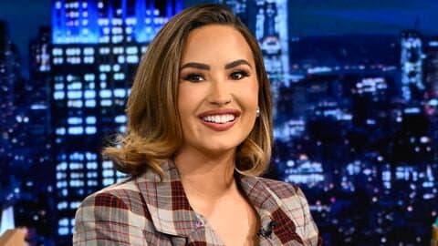 Still from Demi Lovato, Hillary Rodham Clinton, Twenty One Pilots