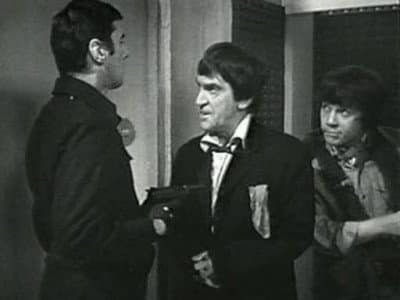 Still from The Invasion (3)