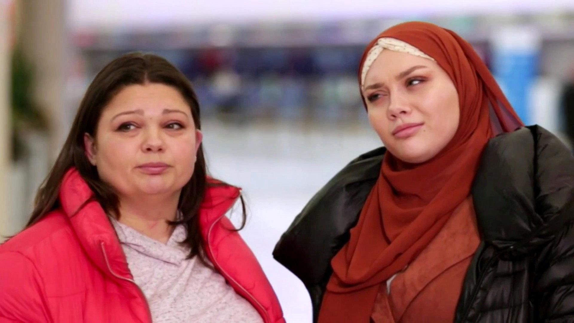 Still from Pack Your Bags