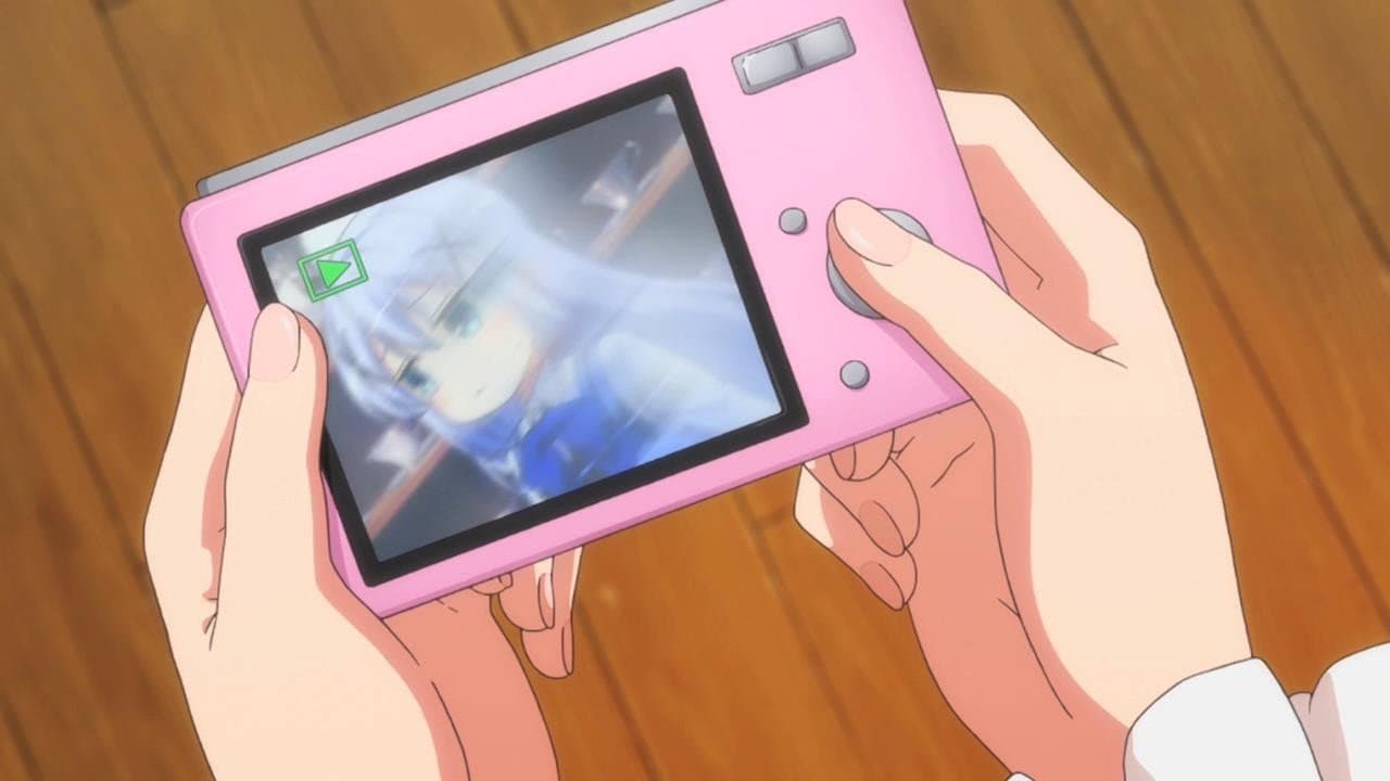 Still from 1st Bunny: This Is My Self-Proclaimed Big Sister Whose Smiles and Flashes are Boisterous