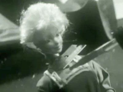 Still from Sealed with a Kiss