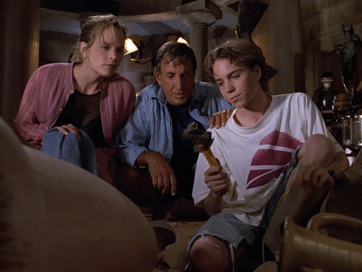 Still from Treasures of the Mind
