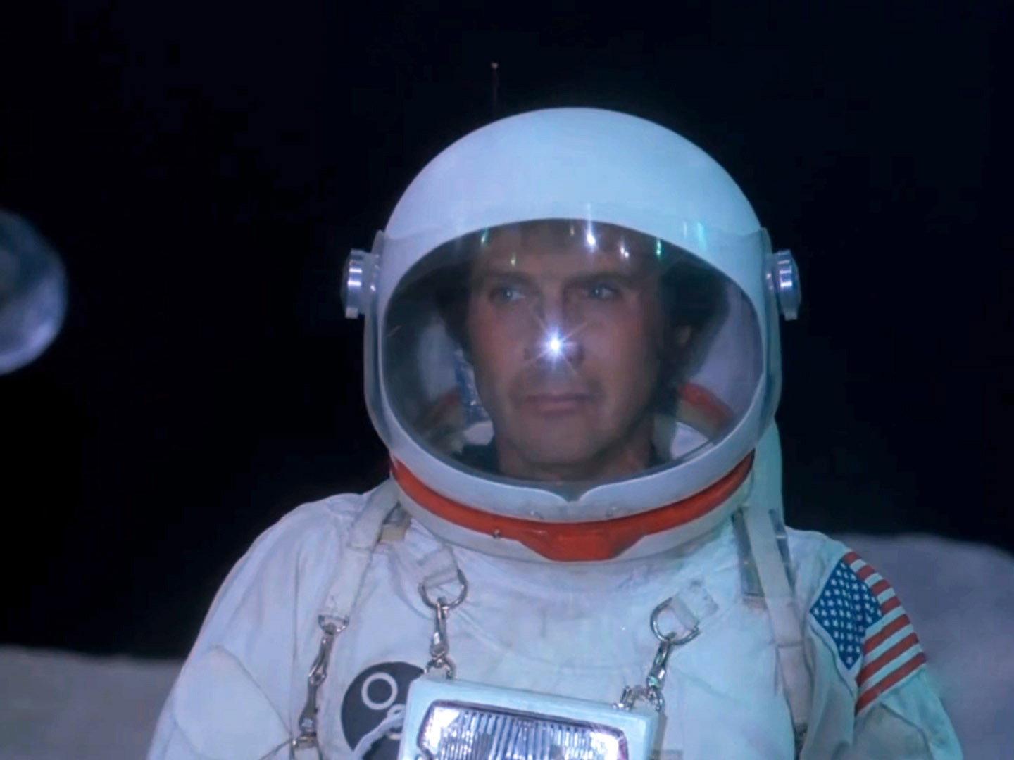 Still from The Moon and the Desert (1)